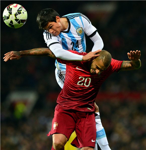 国际足球友谊赛葡萄牙队以1比0战胜阿根廷队