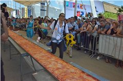 米兰世博会出炉世界最长披萨饼