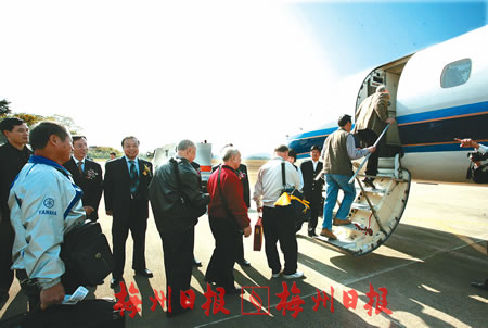 梅县至香港航班昨复航 每周两个航班 - 梅州网